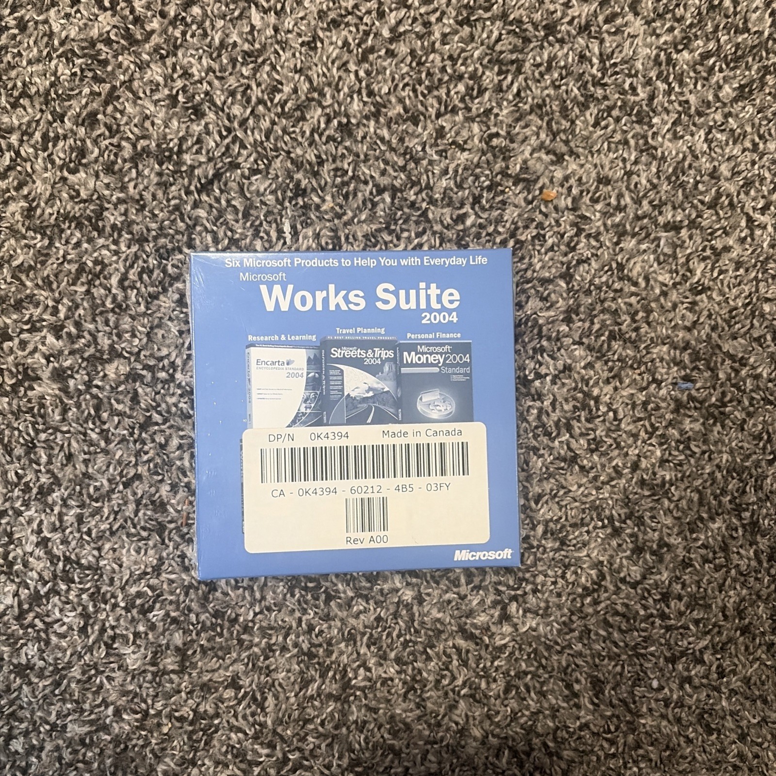 Microsoft Works Suite 2004 CD Software Set  Money Encarta Word Picture  - W/Key