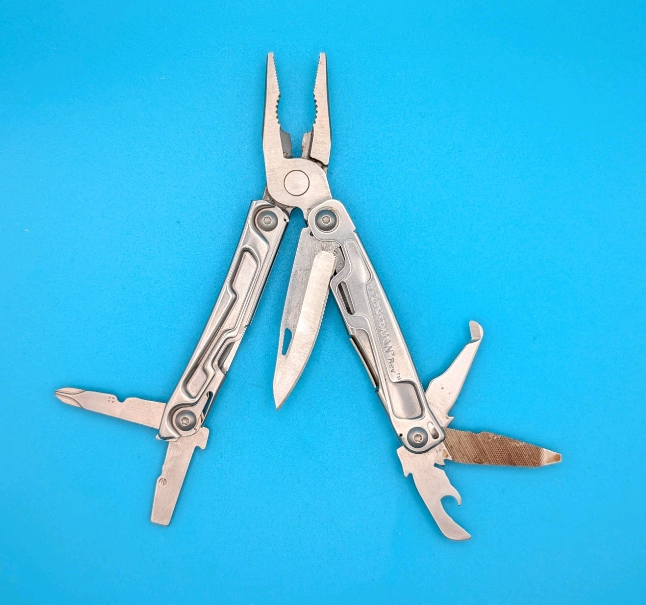 Leatherman Rev 3.8" Multi-Tool, Stainless! *BANK OF LABOR*