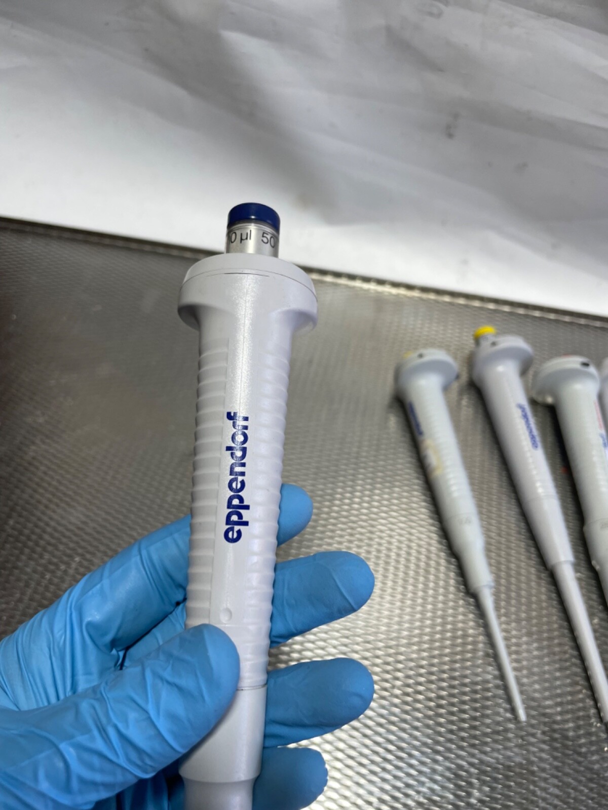Eppendorf 500uL Pipette Single Channel
