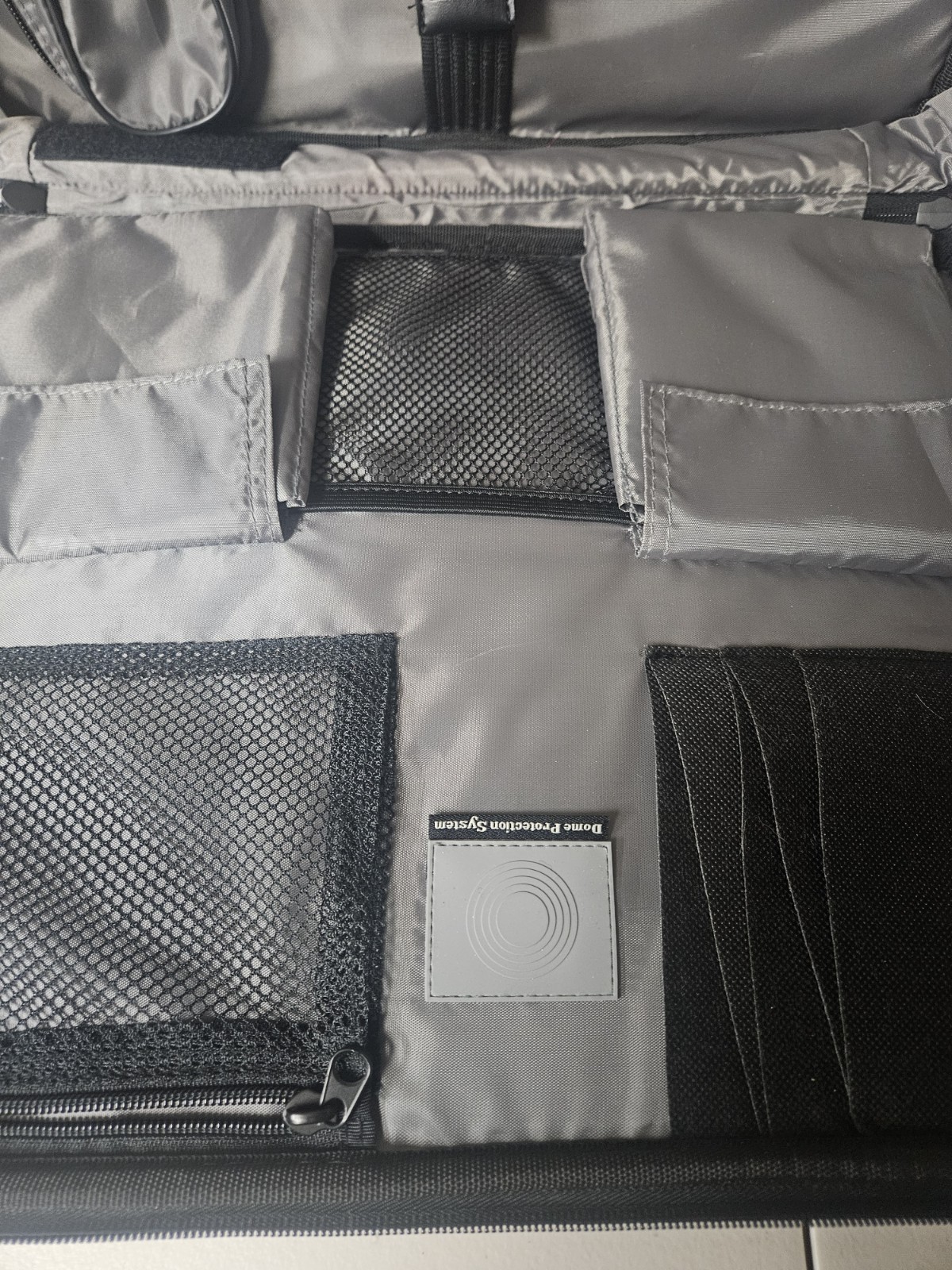 Targus CPT401DUS 17" Deluxe Laptop Case Computer Bag Dome System
