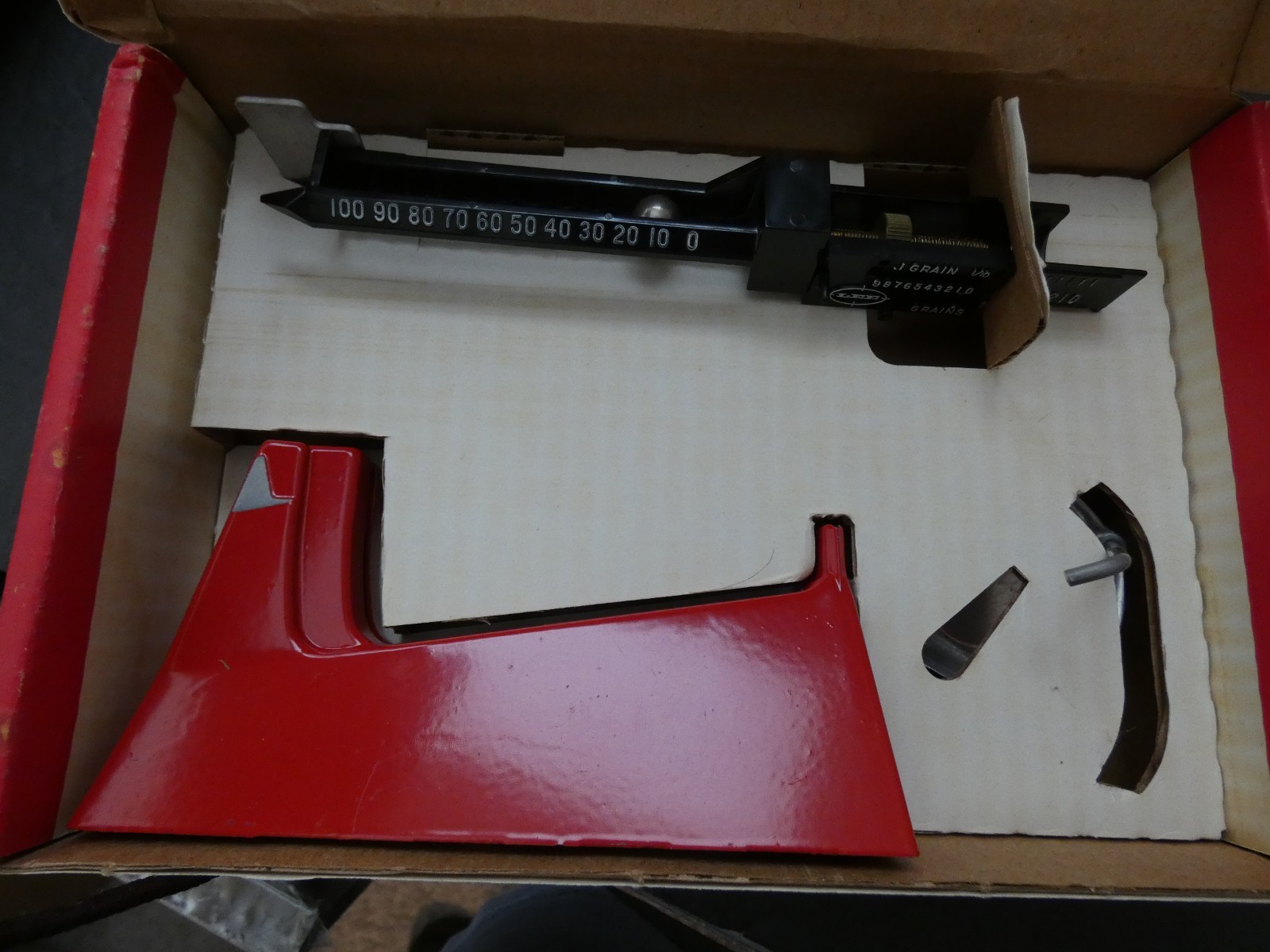 LEE SAFETY POWDER SCALE 90681