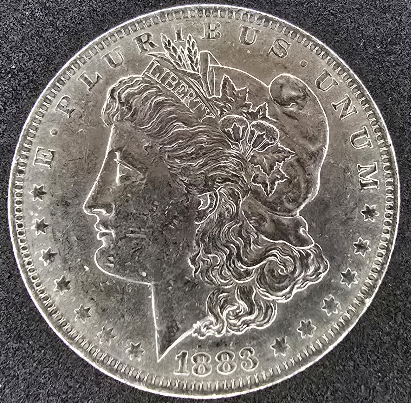 1883  MORGAN SILVER DOLLAR (152)