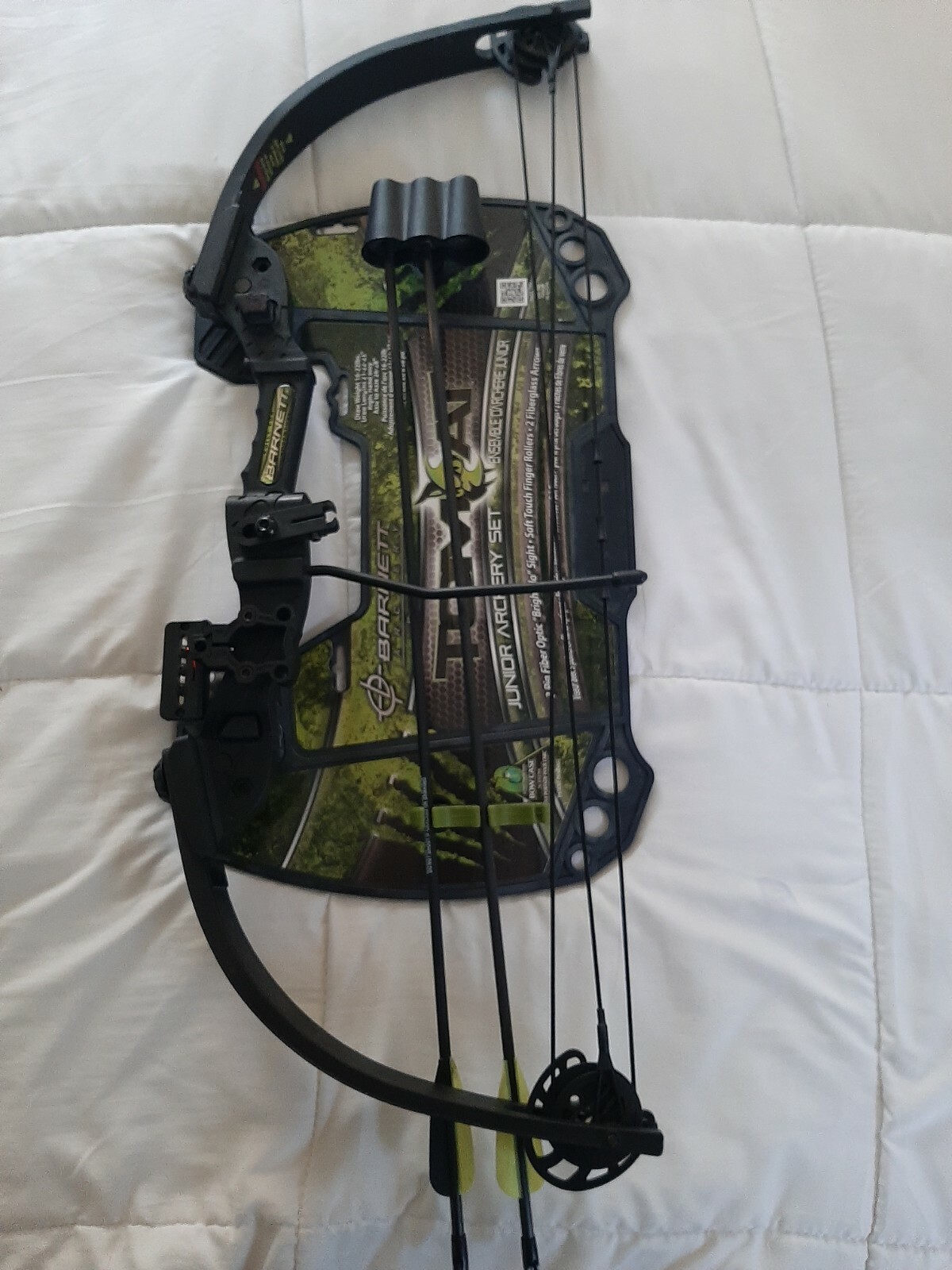 Barnett Tomcat Junior Archery Set 3 pin fiberoptic brightglo sight