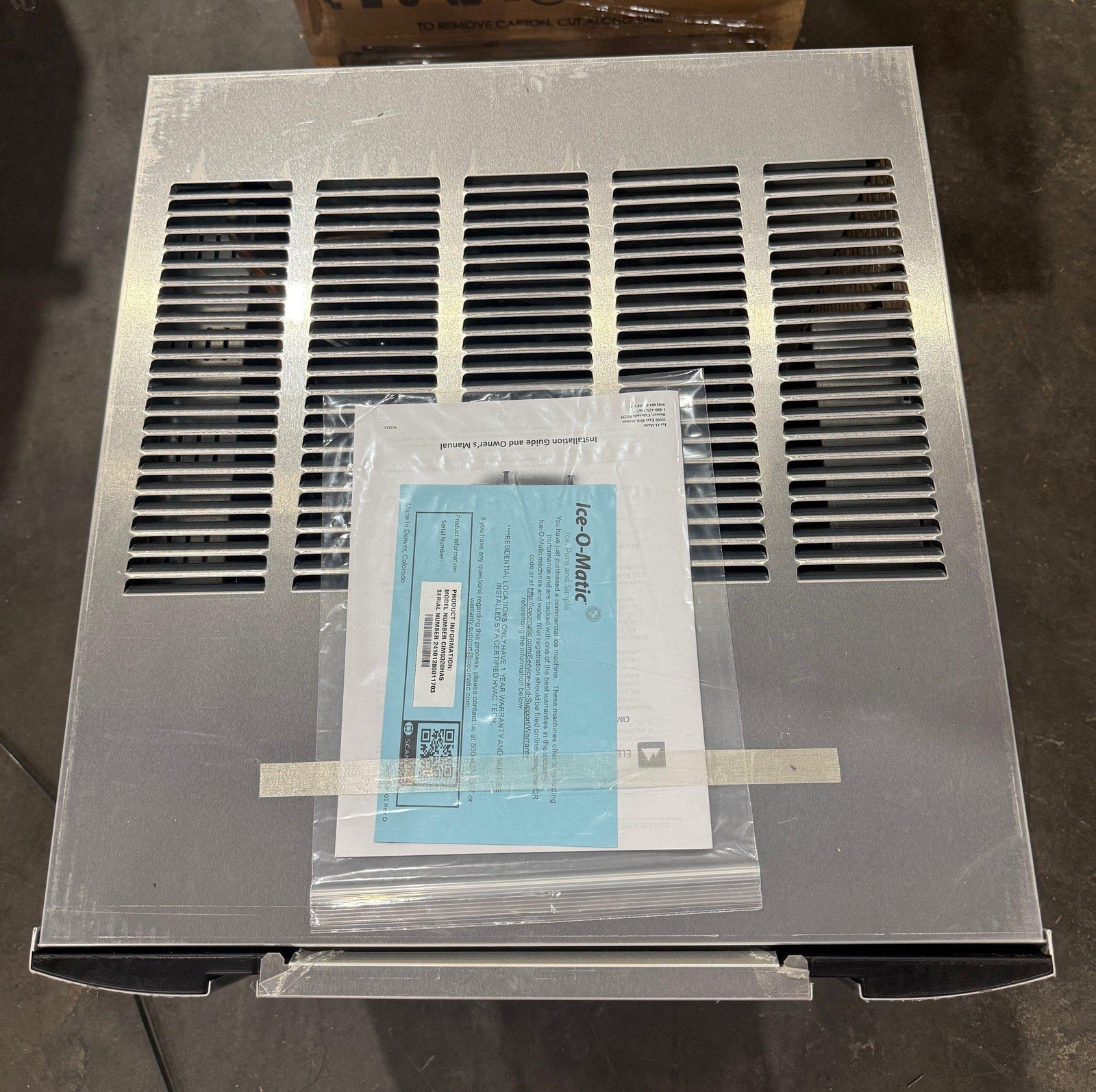 ICE-O-MATIC CIM0320HA 22" AIR COOLED HALF DICE CUBE ICE MACHINE