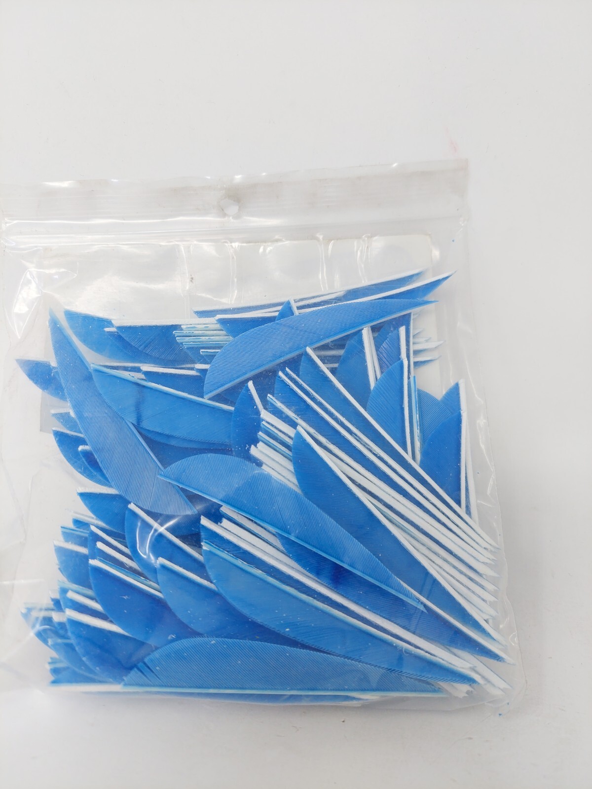 100 Pack Gateway Feathers 3" Right Wing: Parabolic Sky Blue 300RPSBL-100