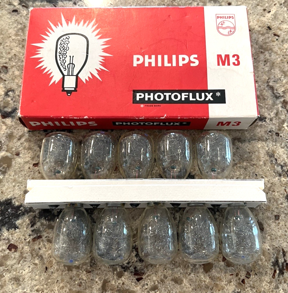 10x Vintage Philips M3 PhotoFlux Flash Bulbs New in Box
