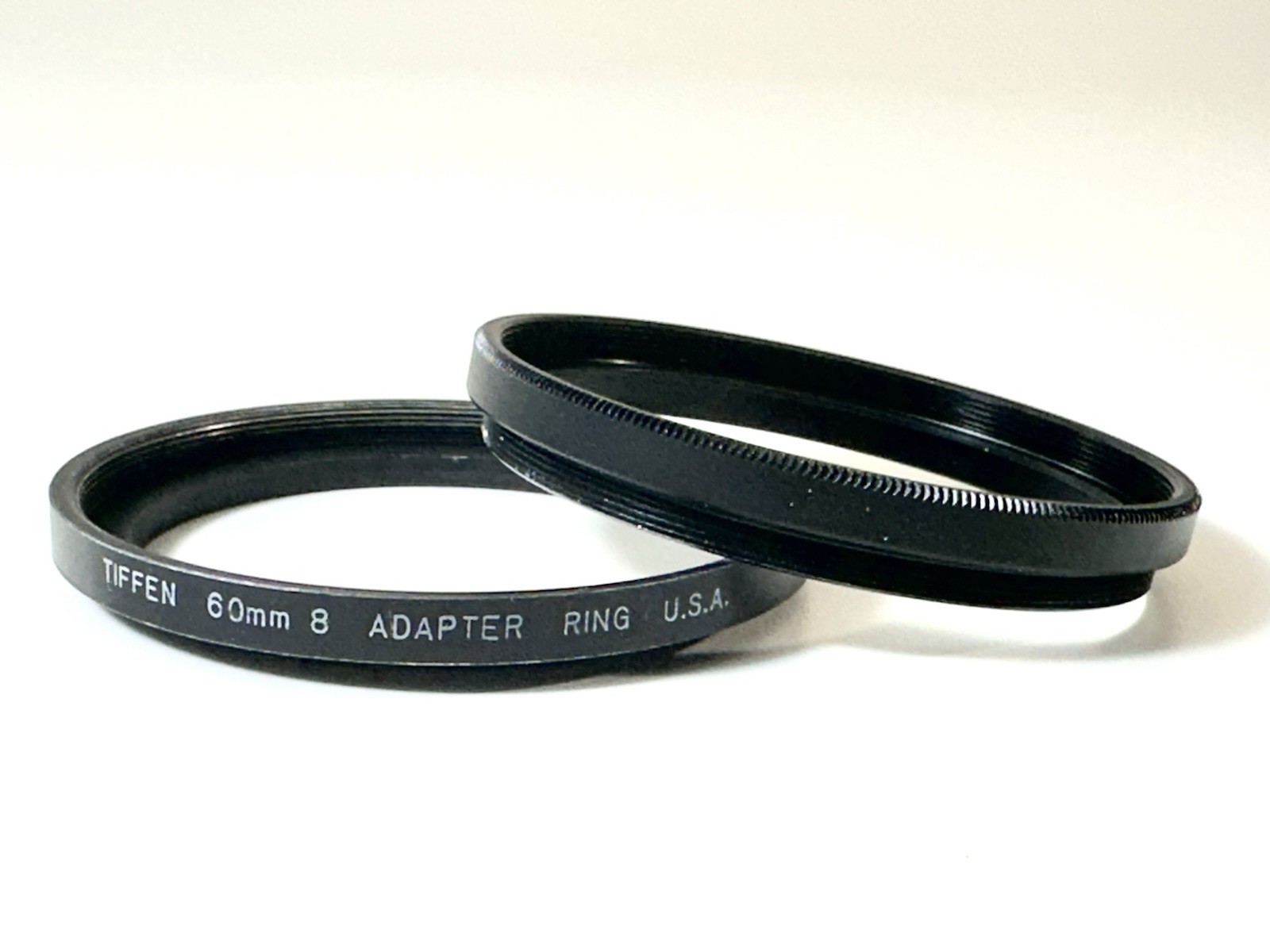 Tiffen  Adapter & Retaining Ring for Series 8 Filters 60mm
