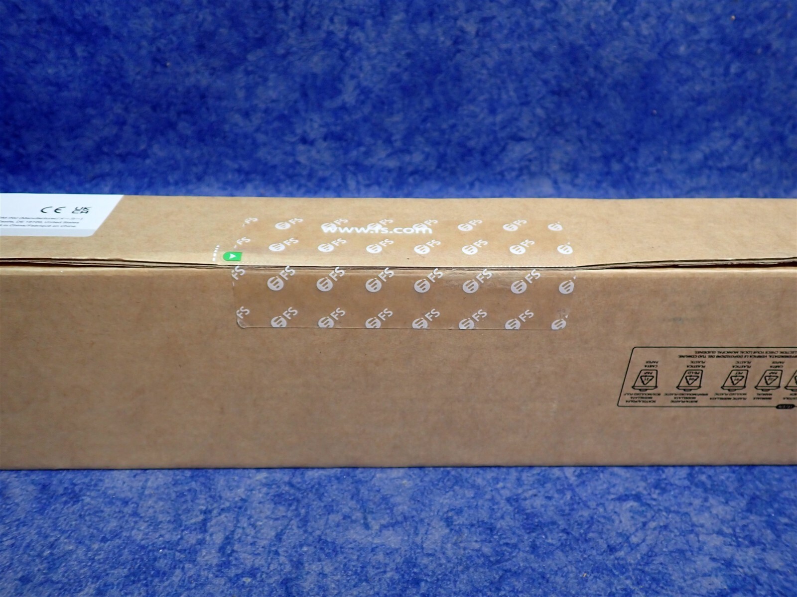 FS 69180 Cat6 Unshielded Coupler Patch Panel 24-Port 1U Cable Management Bar (H3