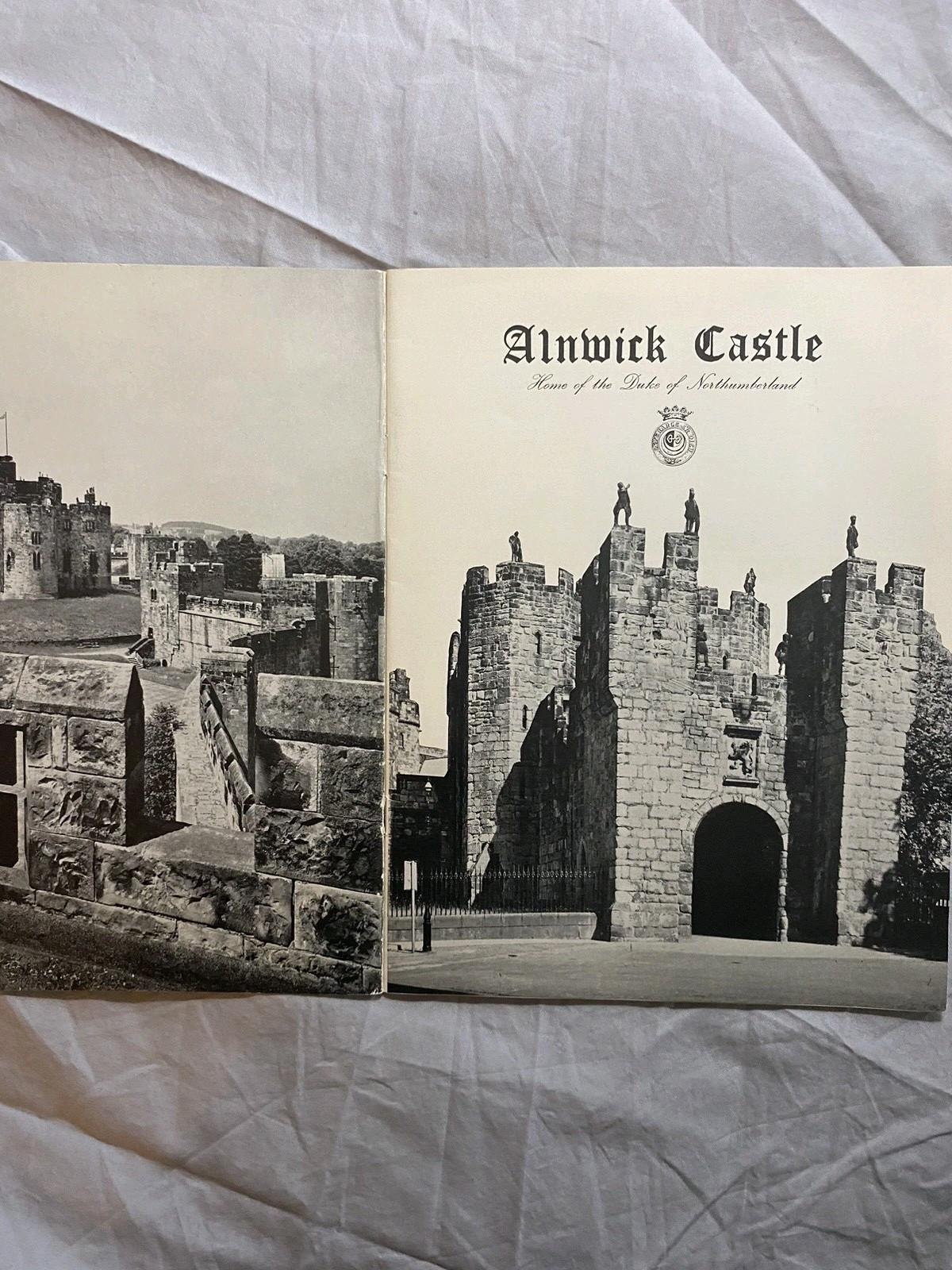 Alnwick Castle Booklet