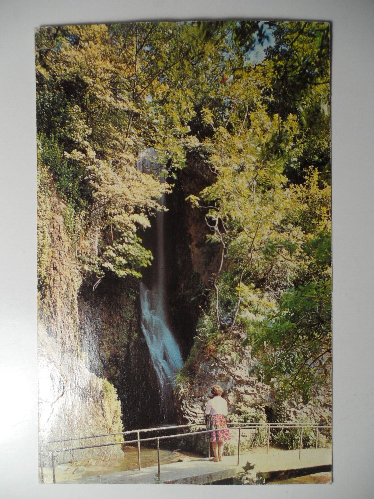 STAMPMART : USA THE WATERFALLS DYSERTH POSTCARD 1967 USED TO CALIFORNIA