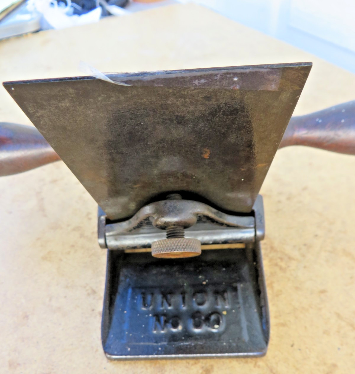 Union Two Handle 4C Wood Scraper (1M)