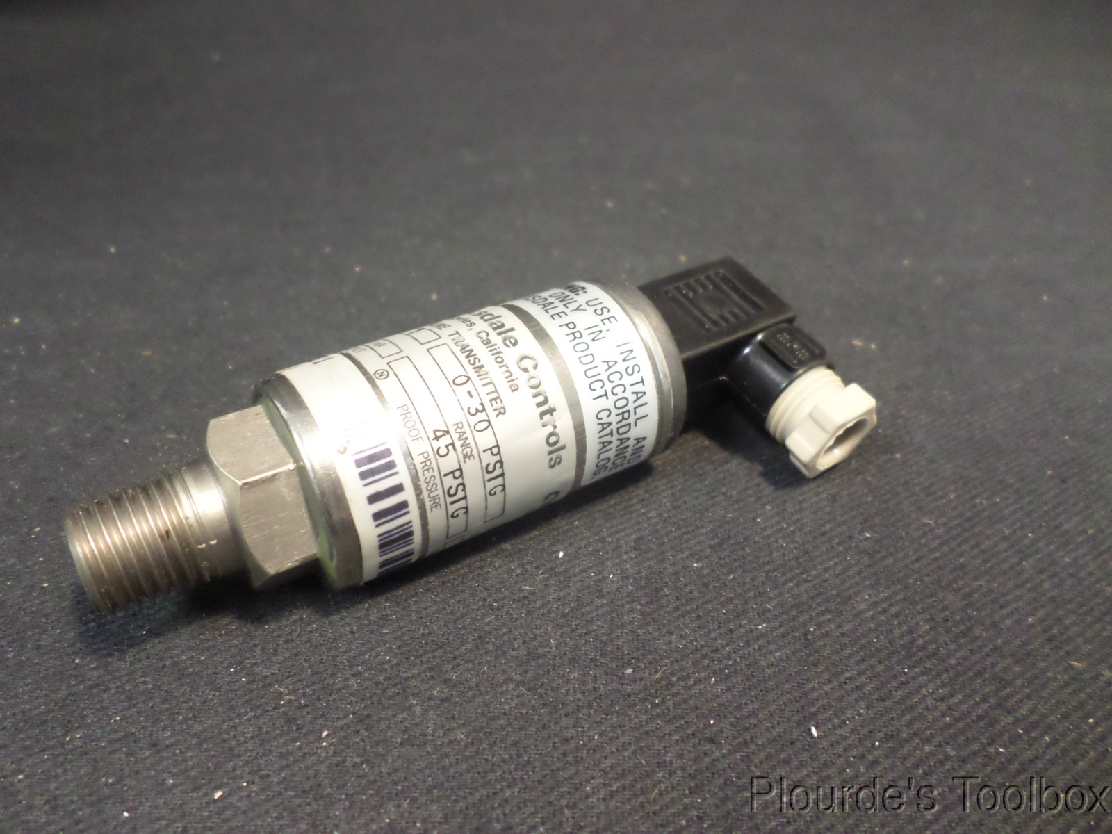 New Barksdale Controls 0-30 PSIG Pressure Transmitter, 12-36 VDC, 805H4-21