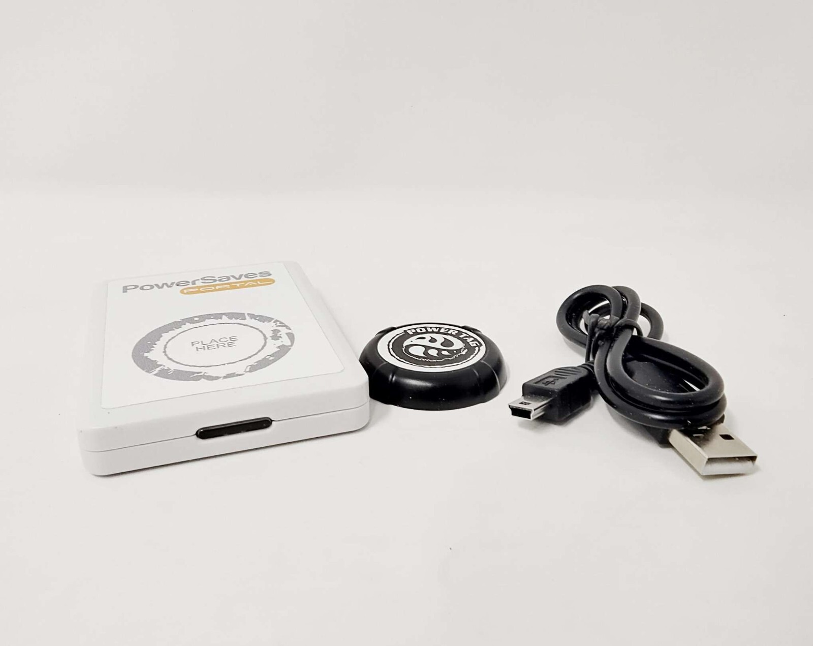 Datel Action Replay Power Saves (Amiibo Version) **INCLUDES POWER TAG** - (UVG)