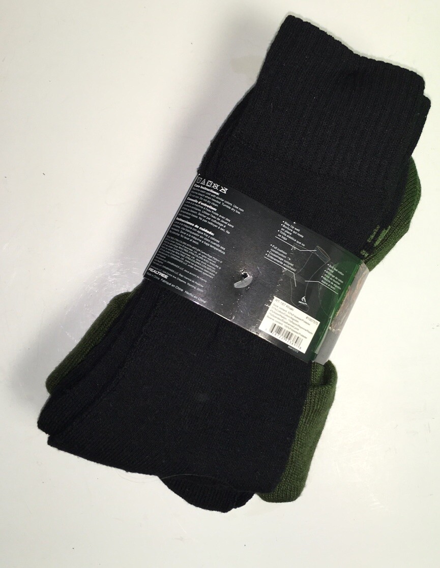 REALTREE MENS BEANIE KNIT HAT & 3 PK CREW SOCKS SET Green , Black NWT