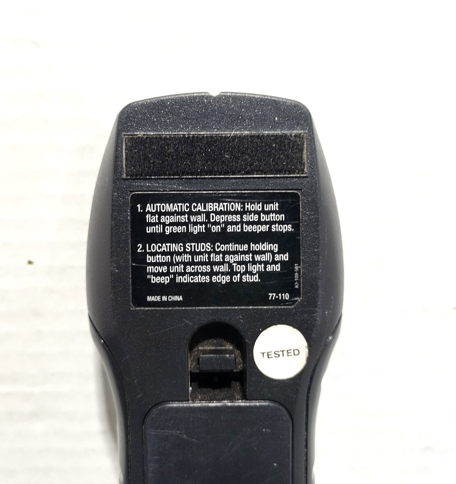 Stanley IntelliSensor Model 77-110 Electronic Handheld Stud Finding Tool