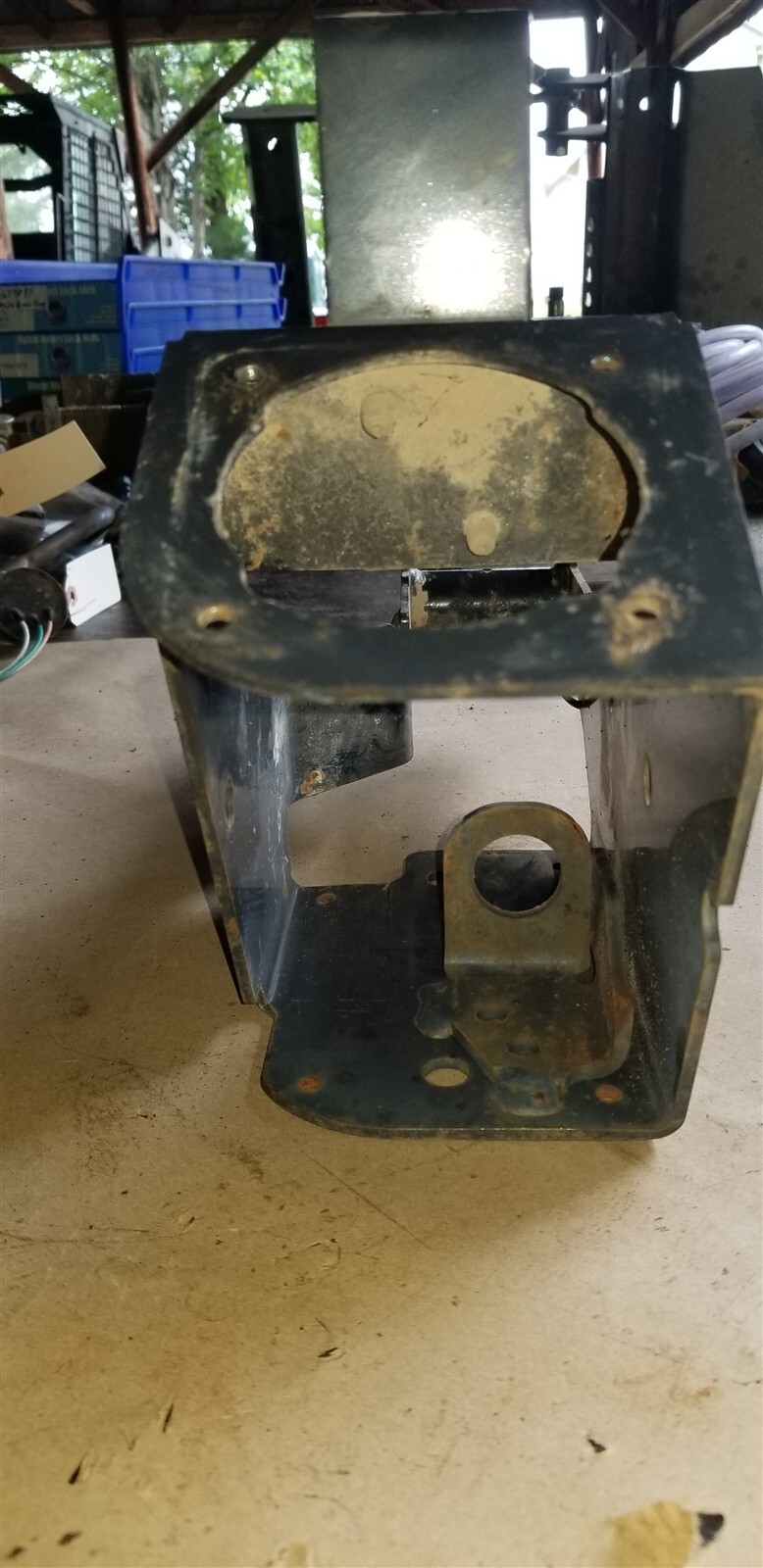 Bobcat 325, 328, 331 console bracket with pins 6811751