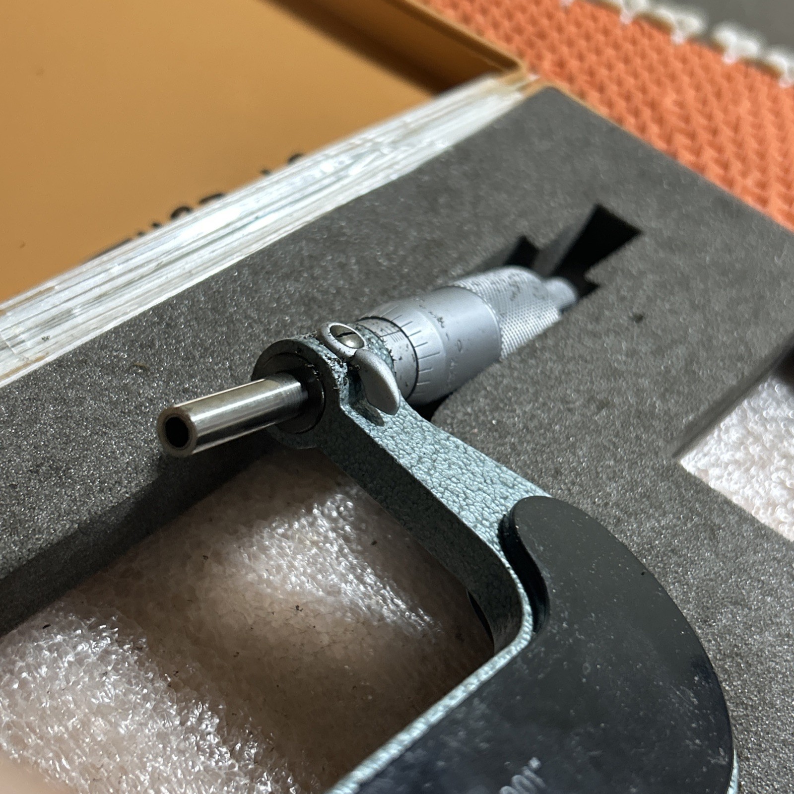 USED MITUTOYO 126-139 2-3" .001" THREAD MICROMETER