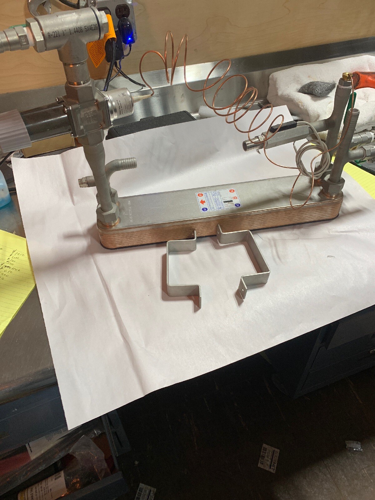 KAORI K095-18BM BRAZED PLATE HEAT EXCHANGER W/ PLUMBING AND BRACKETS **NEW**