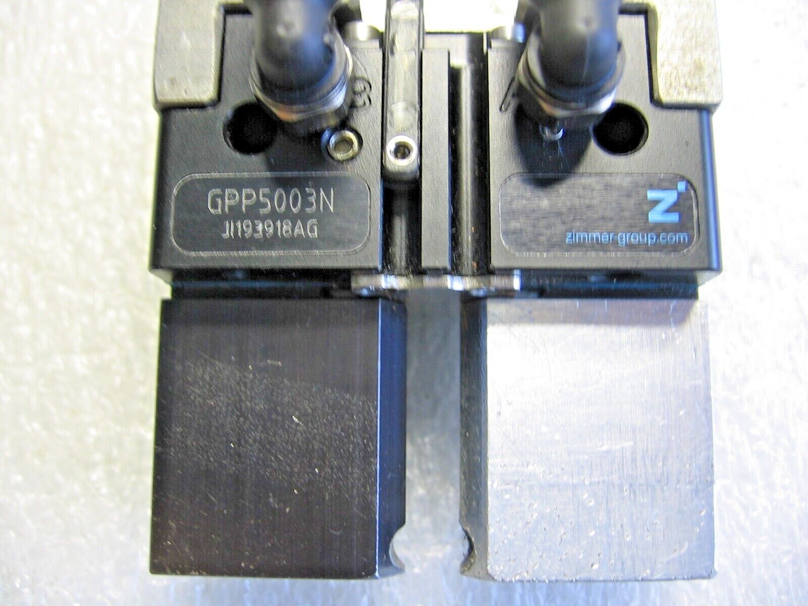 Zimmer Group 2-Jaw Pneumatic Parallel 5mm Gripper w/Sensor for Robot GPP5003N