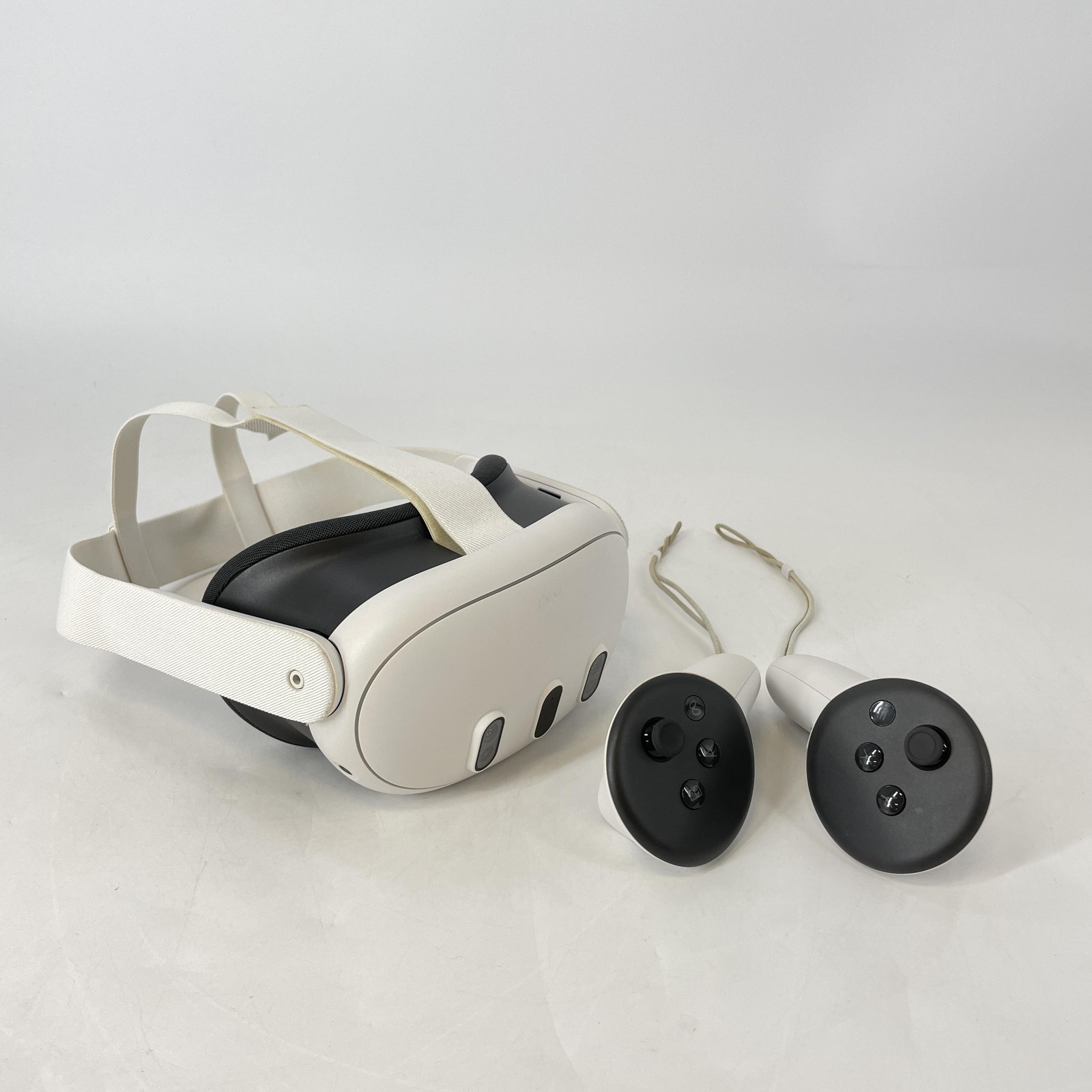 Meta Quest 3 VR Headset 512GB w/ Controllers/Regular Strap - Good