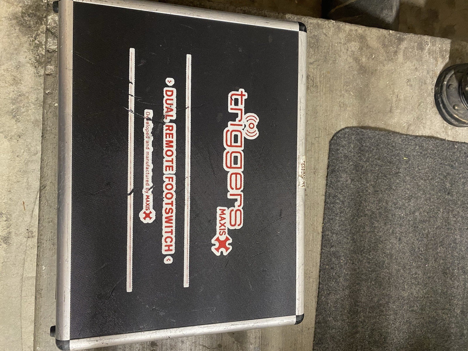 Maxis Triggers Dual Remote Foot Switch System Tugger/Puller