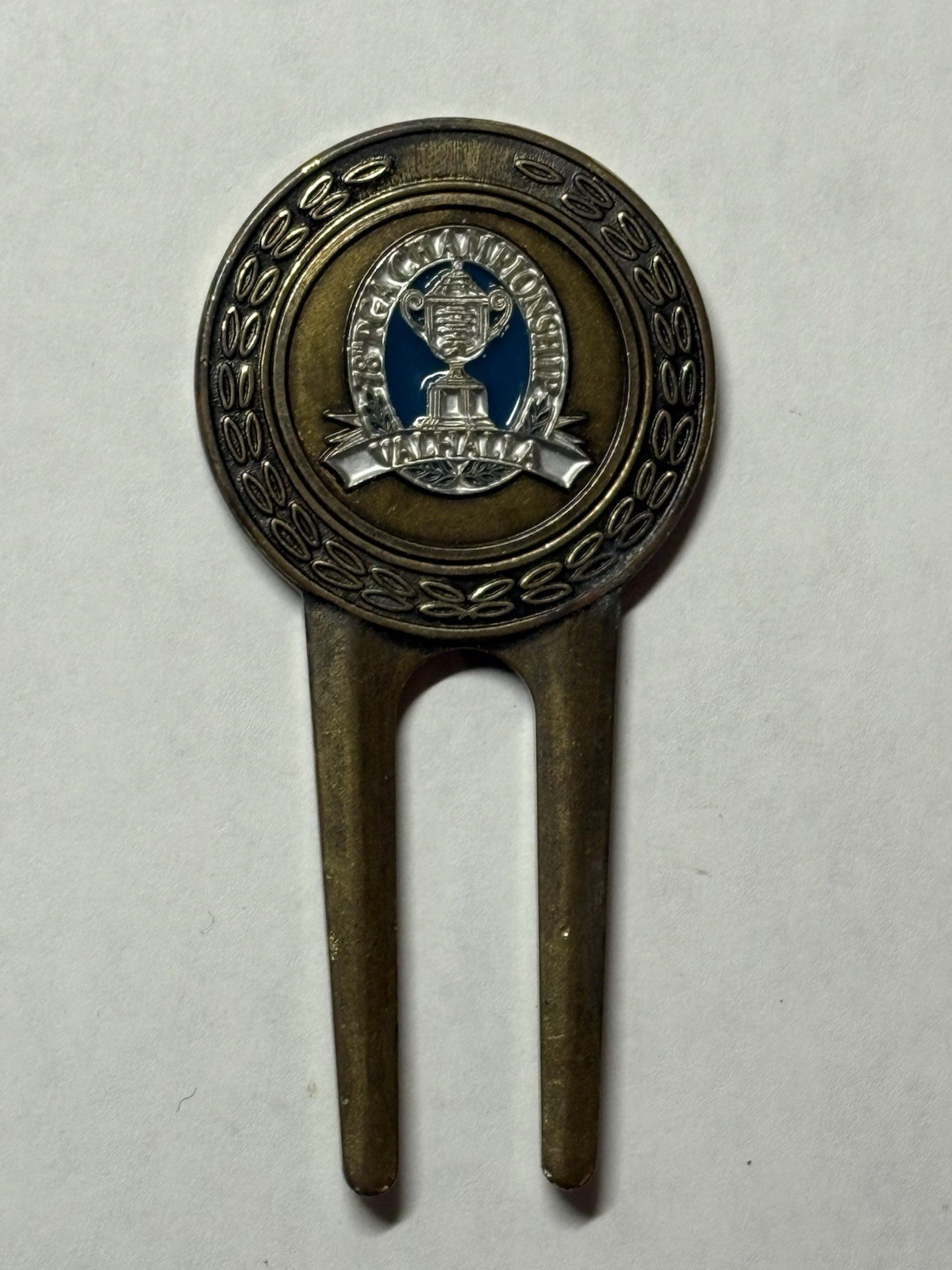 1996 PGA Championship Divot Tool &  1" Coin Style Golf Marker - Valhalla GC