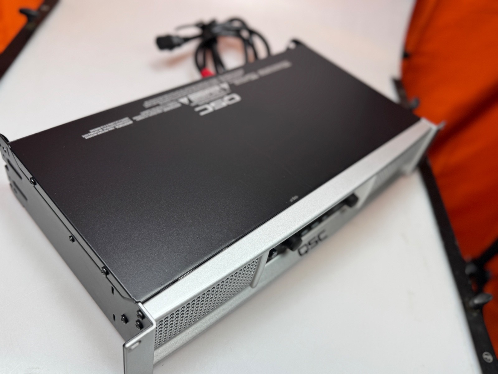 QSC GXD 8 2ch Digital Amplifier W/ Onboard DSP