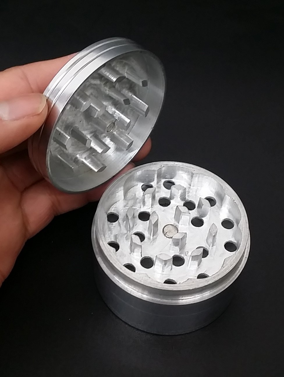 Marines Rs1 Themed Aluminum Herb Grinder 63mm 4 Piece Hand Mueller