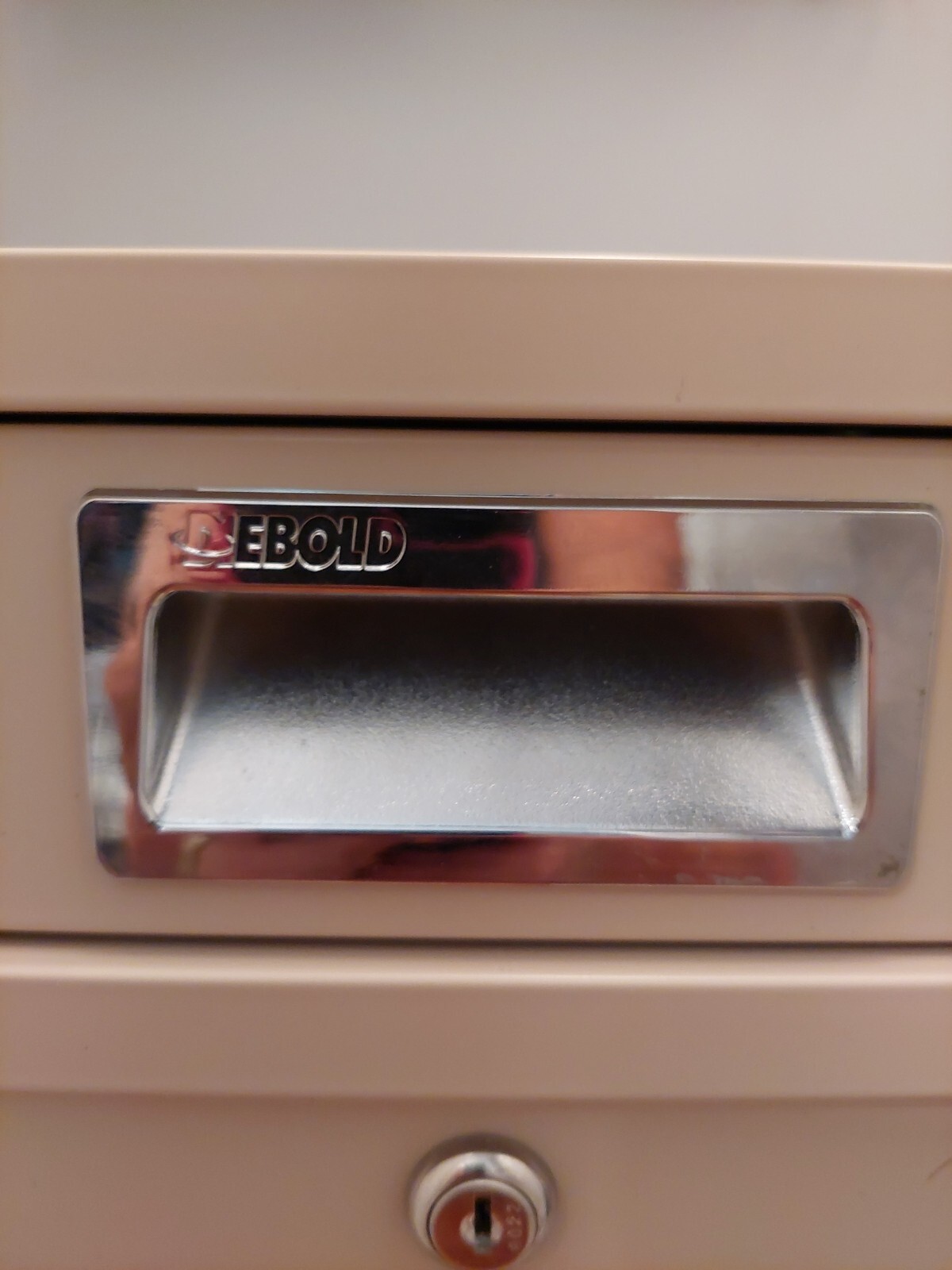 Diebold safe with 2 Drawers And A Safe Area With Key And Code