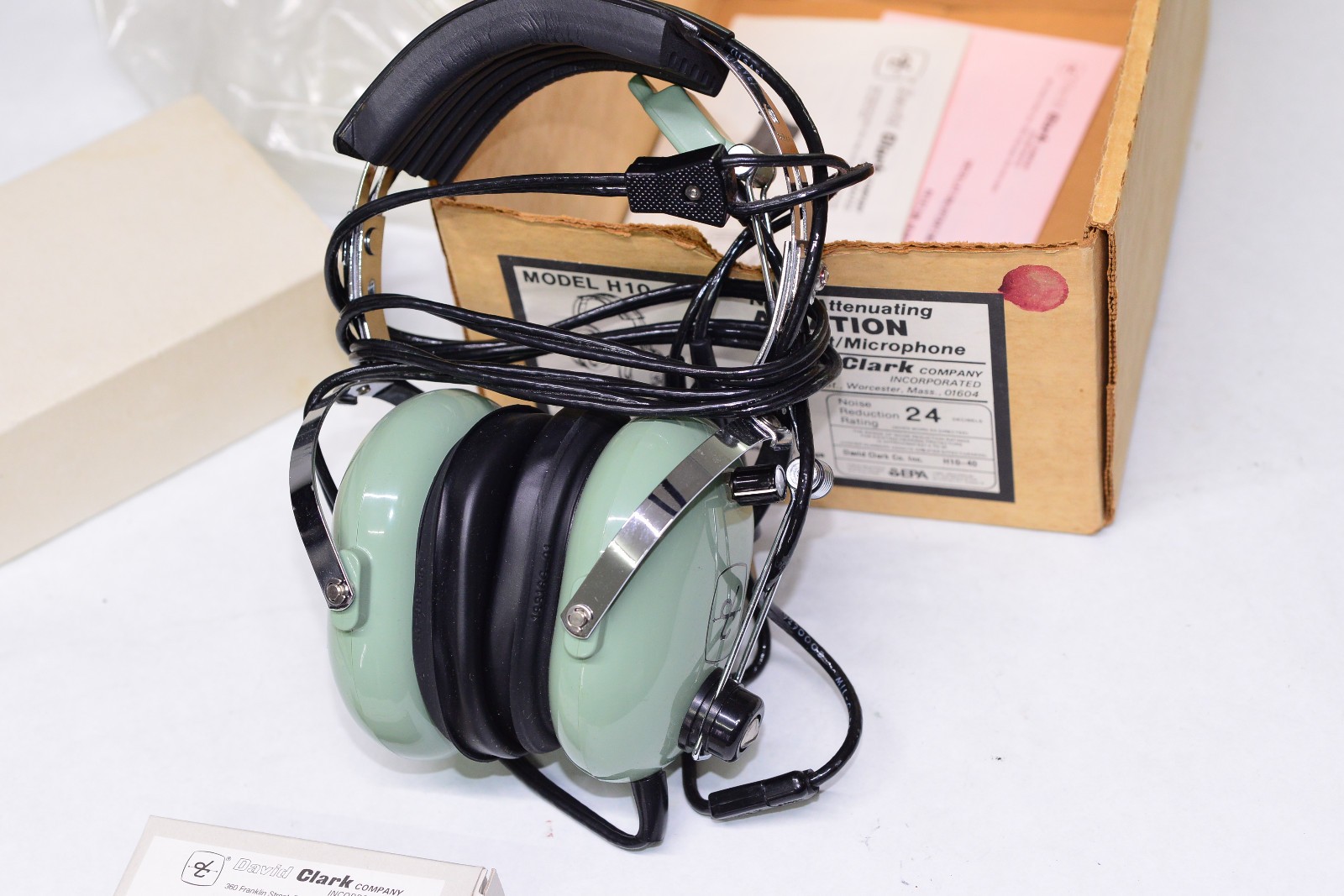 DAVID CLARK Model H10-40 Aviation Headset with M4 Microphone Mint in Box