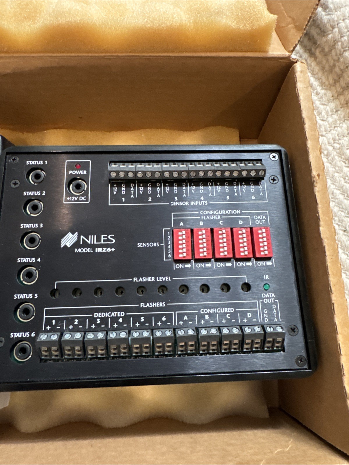 Niles IRZ6+ Infrared Extender System - ZONABLE IR MAIN SYSTEM UNIT - IN BOX NICE