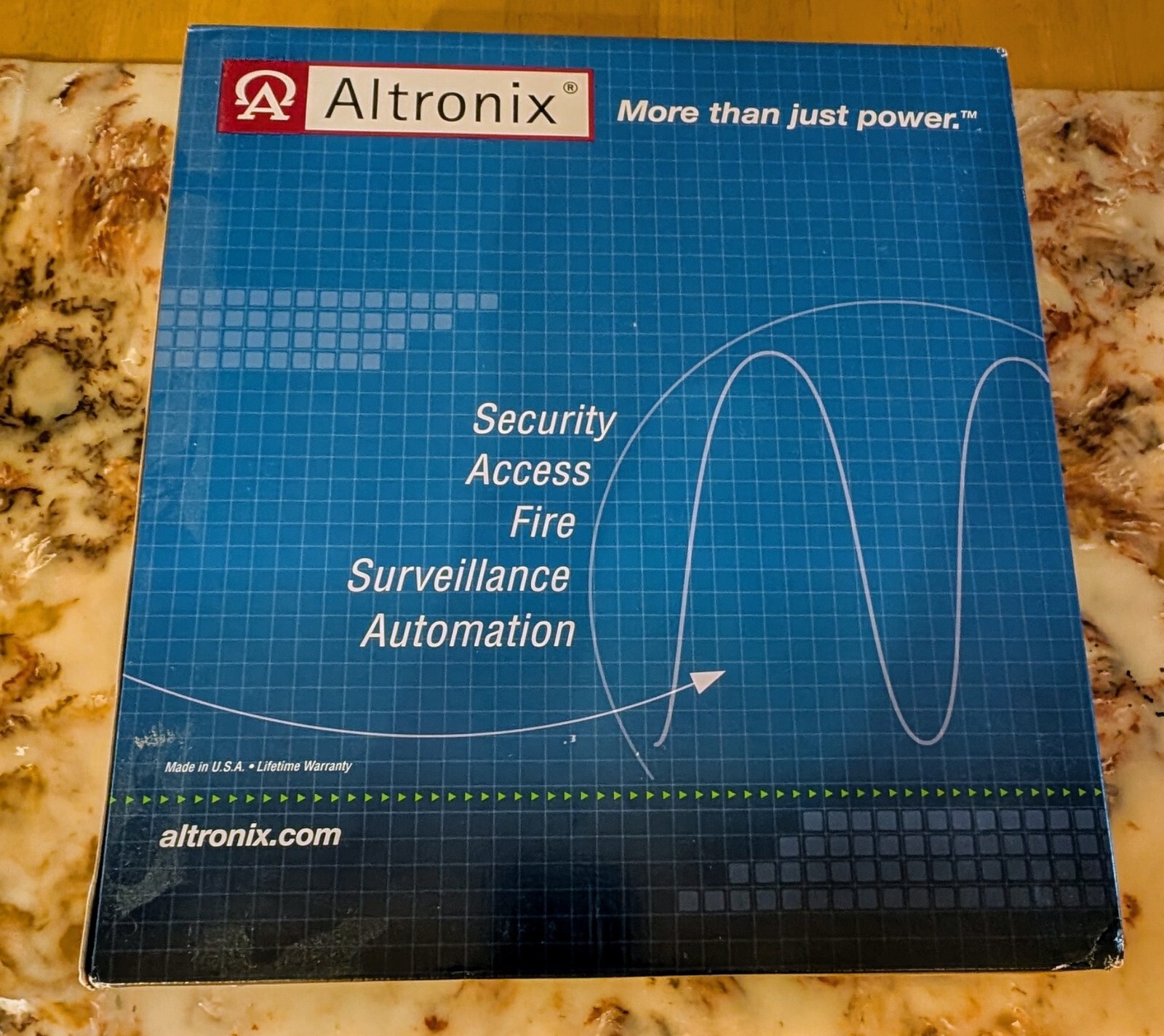 ALTRONIX SAV182D DC CCTV Power Supply 18 Protected Outputs- GREAT PRICE!