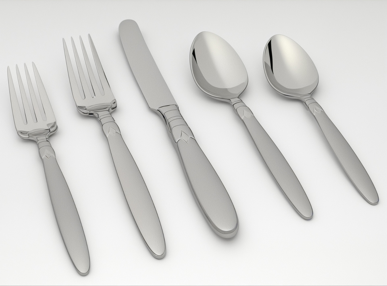 Oneida Wedgwood Seville 5 Piece Place Set Quality 18/10 Stainless