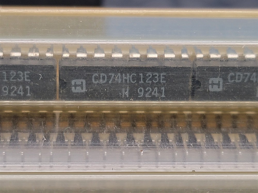 New (228pcs) CD74HC123E HARRIS SEMI IC Logic