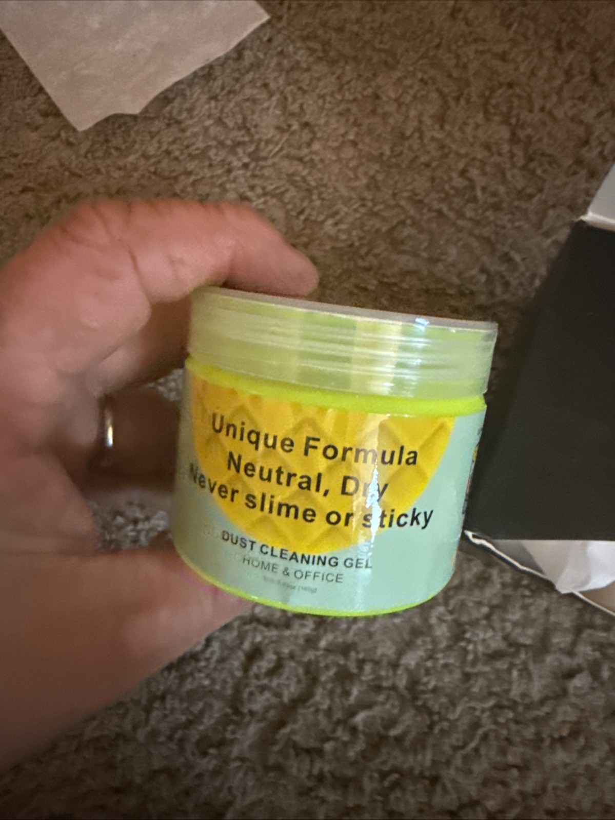 Keyboard cleaning gel