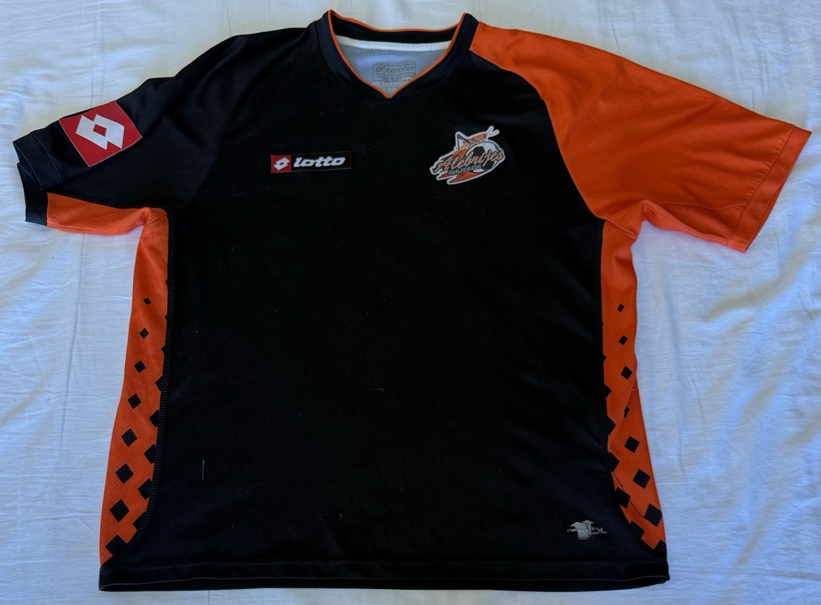 Lotto Pre-Owned Alabrijes De Oaxaca Soccer Jersey Men’s Sz: Medium