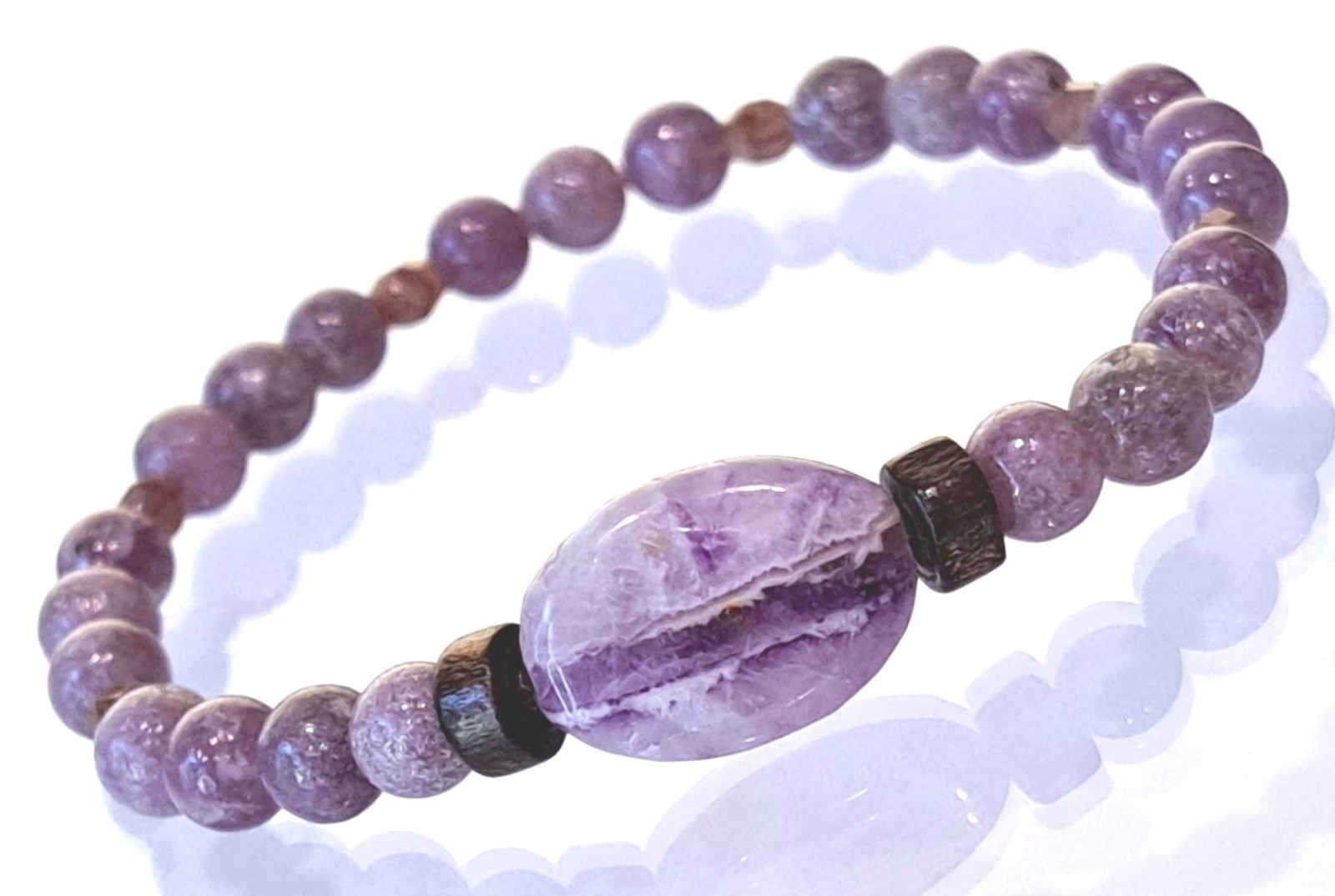 Early-2000s Stock Beads - Aged Lilac Gemstone Bracelet, 17.3 cm / 6.8 in