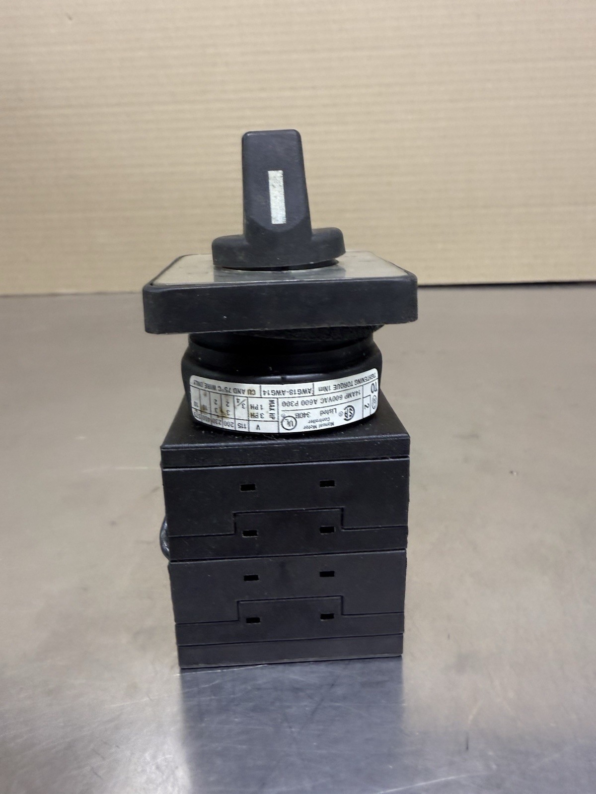 Klockner Moeller T0-4-15602/E Rotary Selector Switch 10 Position