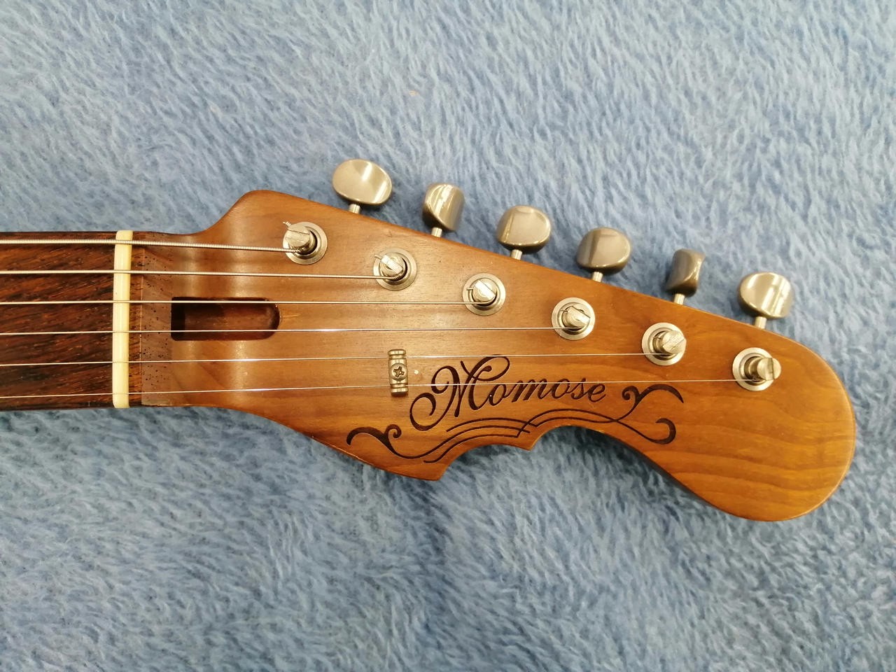 MOMOSE MC1-TW 794518