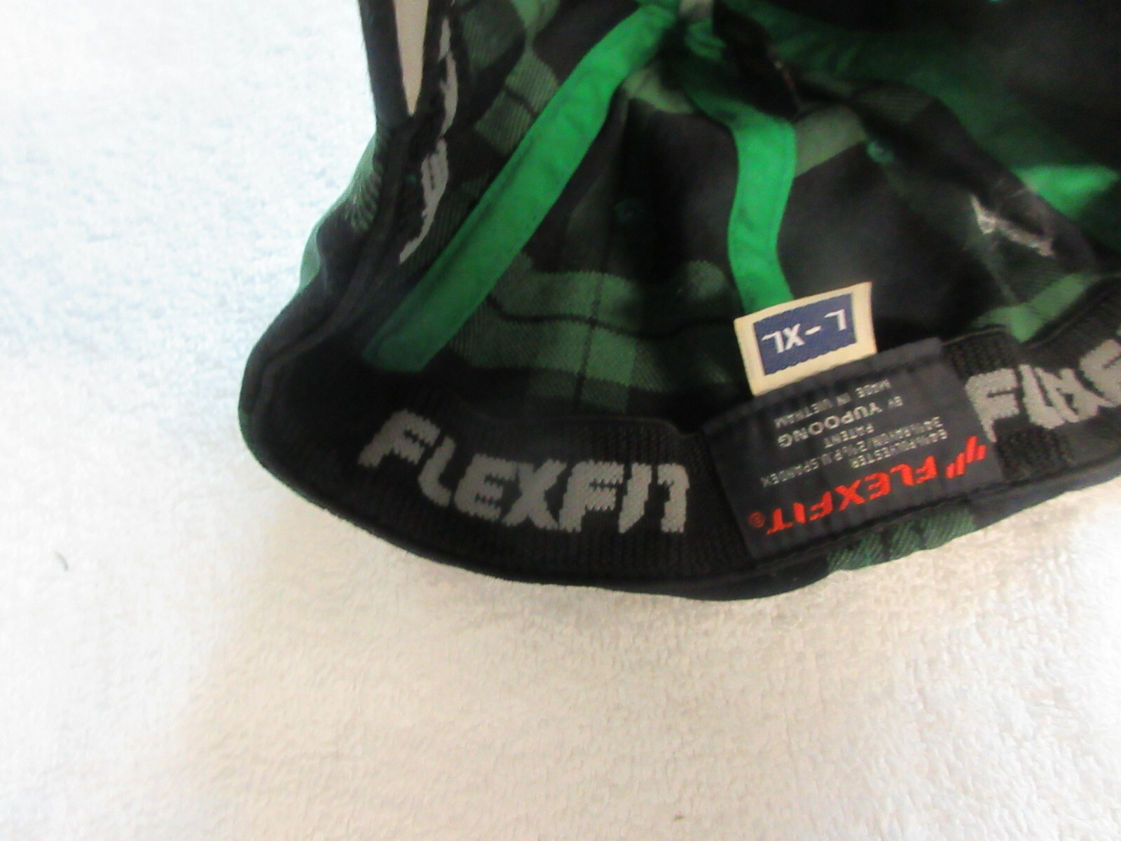 Flex Fit , Hunting Hat / Cap L-XL , Never Worn