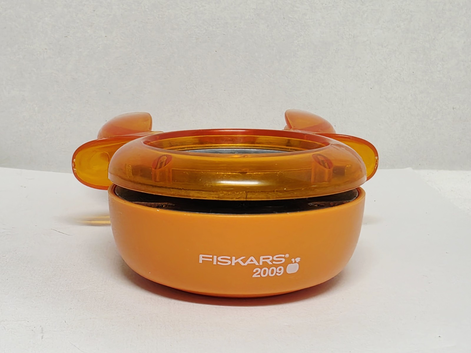 Fiskars Easy Squeeze Pumpkin Thanksgiving Punch 2009