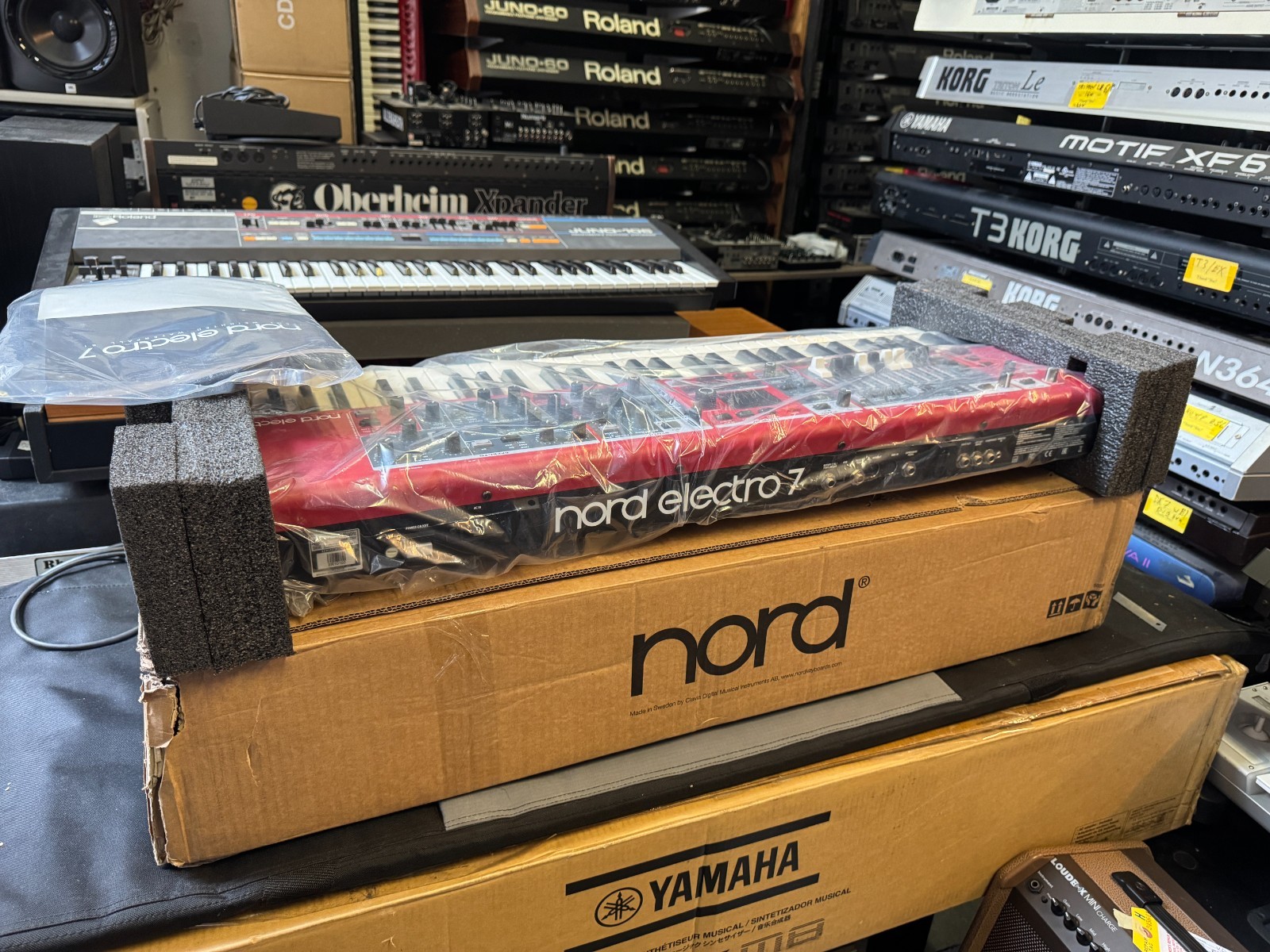 Nord Electro 7 61 key Keyboard Piano Drawbars Organ SW61, EL7  in box ARMENS