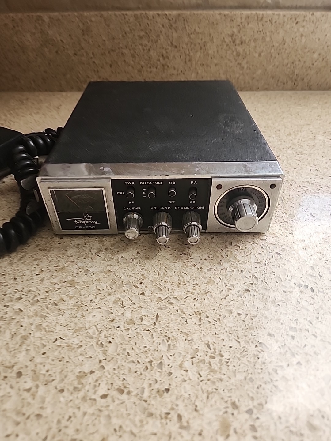 Vintage Regency CR-230 CB Radio with Microphone
