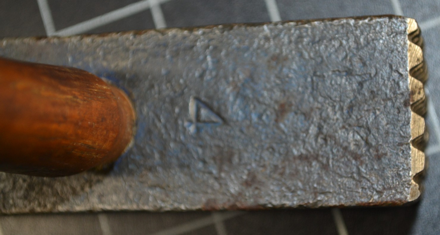 WARWOOD - 4# - BRUSH HAMMER - ALL ORIGINAL