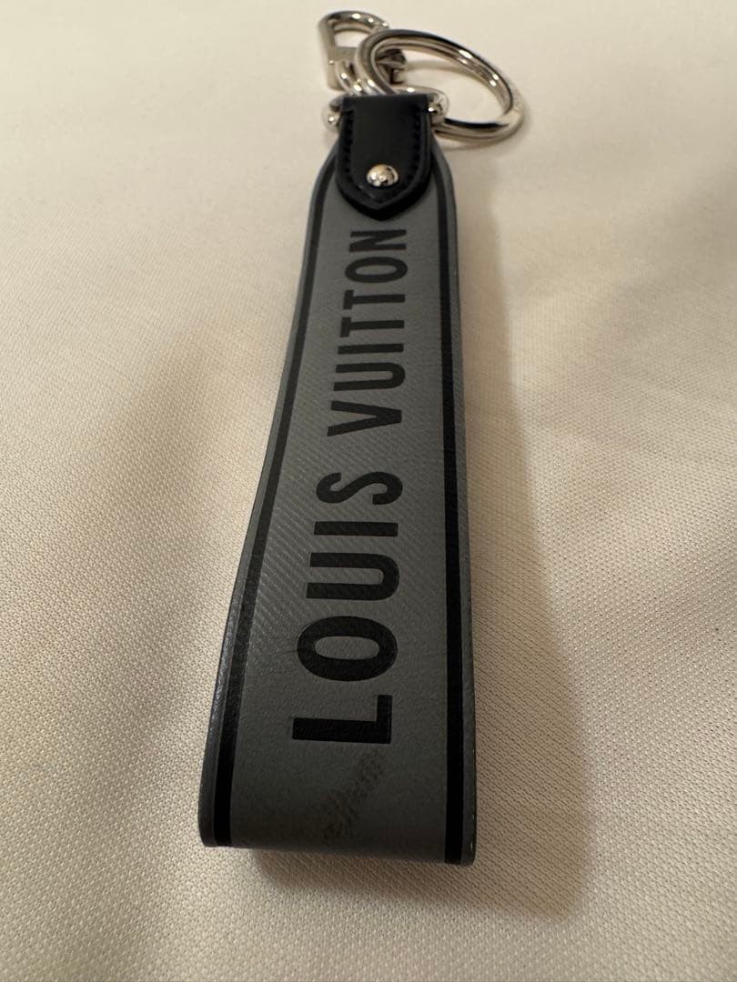 LOUIS VUITTON M00337 Monogram Eclipse Key Holder Capital LV