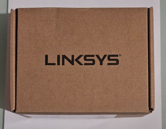 LINKSYS   LGS105  5 PORT GIGABIT ETHERNET SWITCH   NEW open box