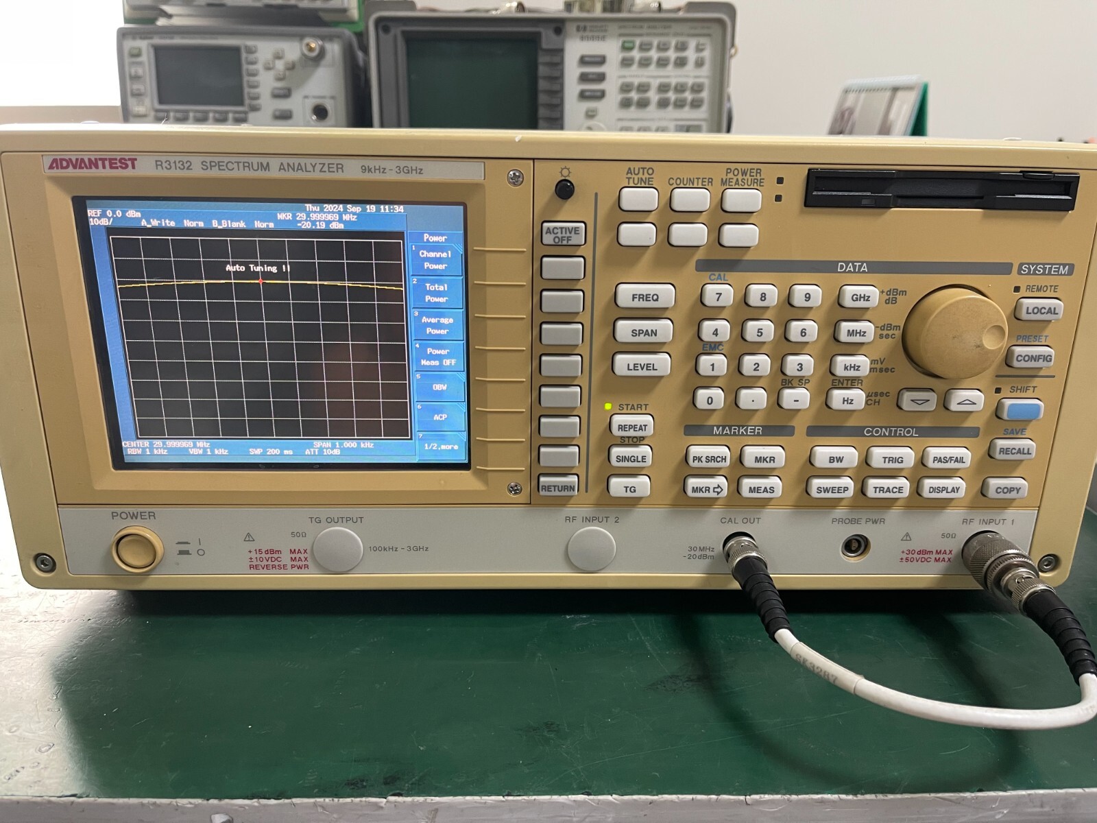 Advantest R3132 Spectrum Analyzer 9KHz - 3GHz