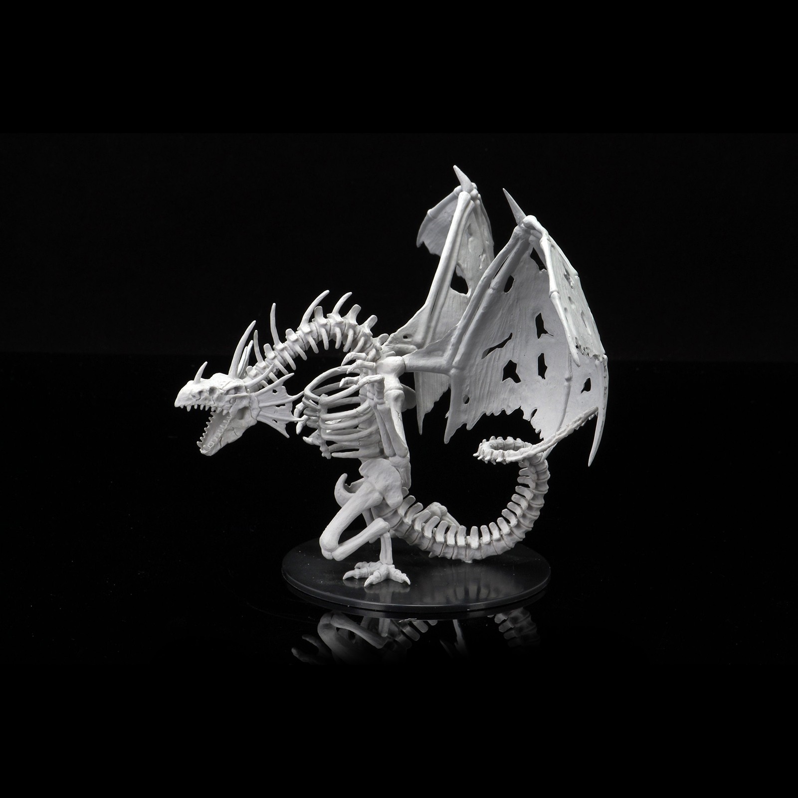 Pathfinder Battles Deep Cuts - Gargantuan Skeletal Dragon