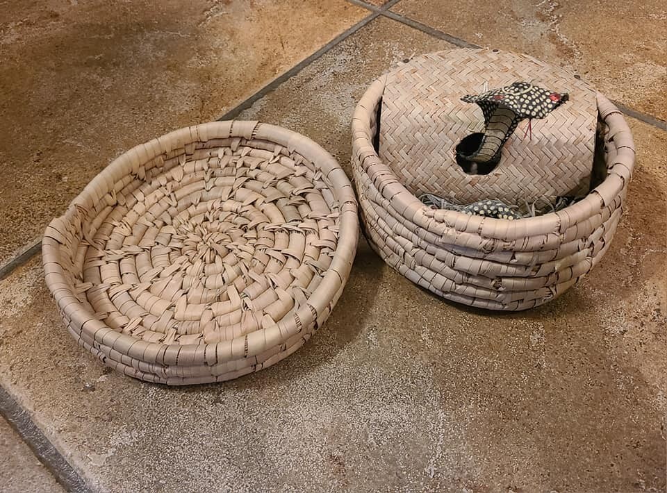 Snake in A Basket Tannen's Magic Mentalism Trick