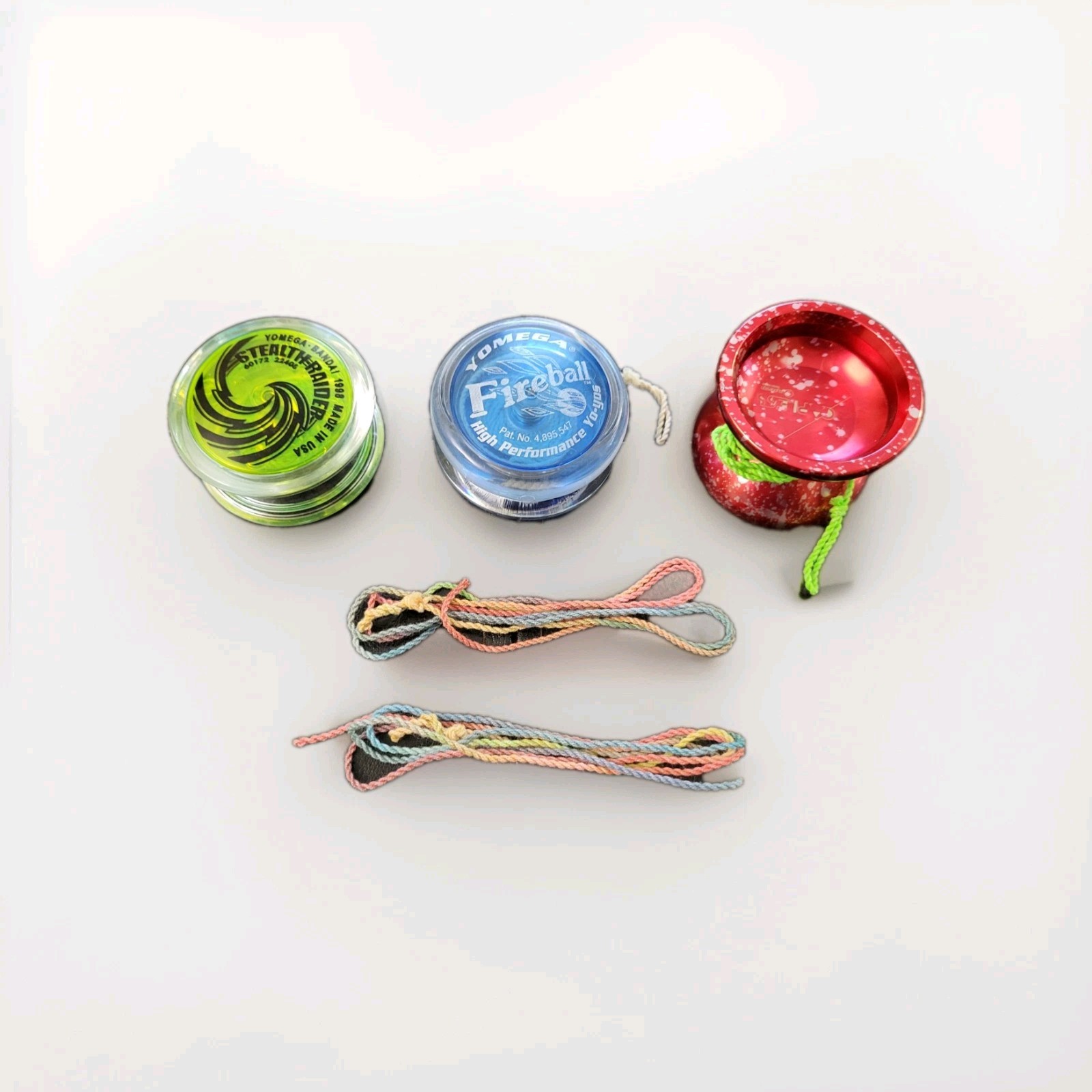 3 LOT Vintage Yoyo's Yomega Yo-yo Fireball Stealth Raider Yoyodesign Performance